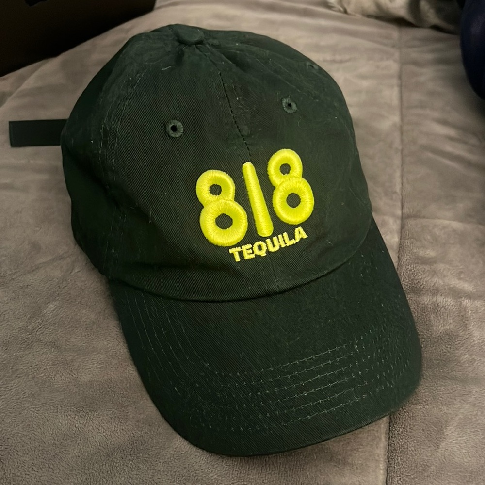 818 Hat